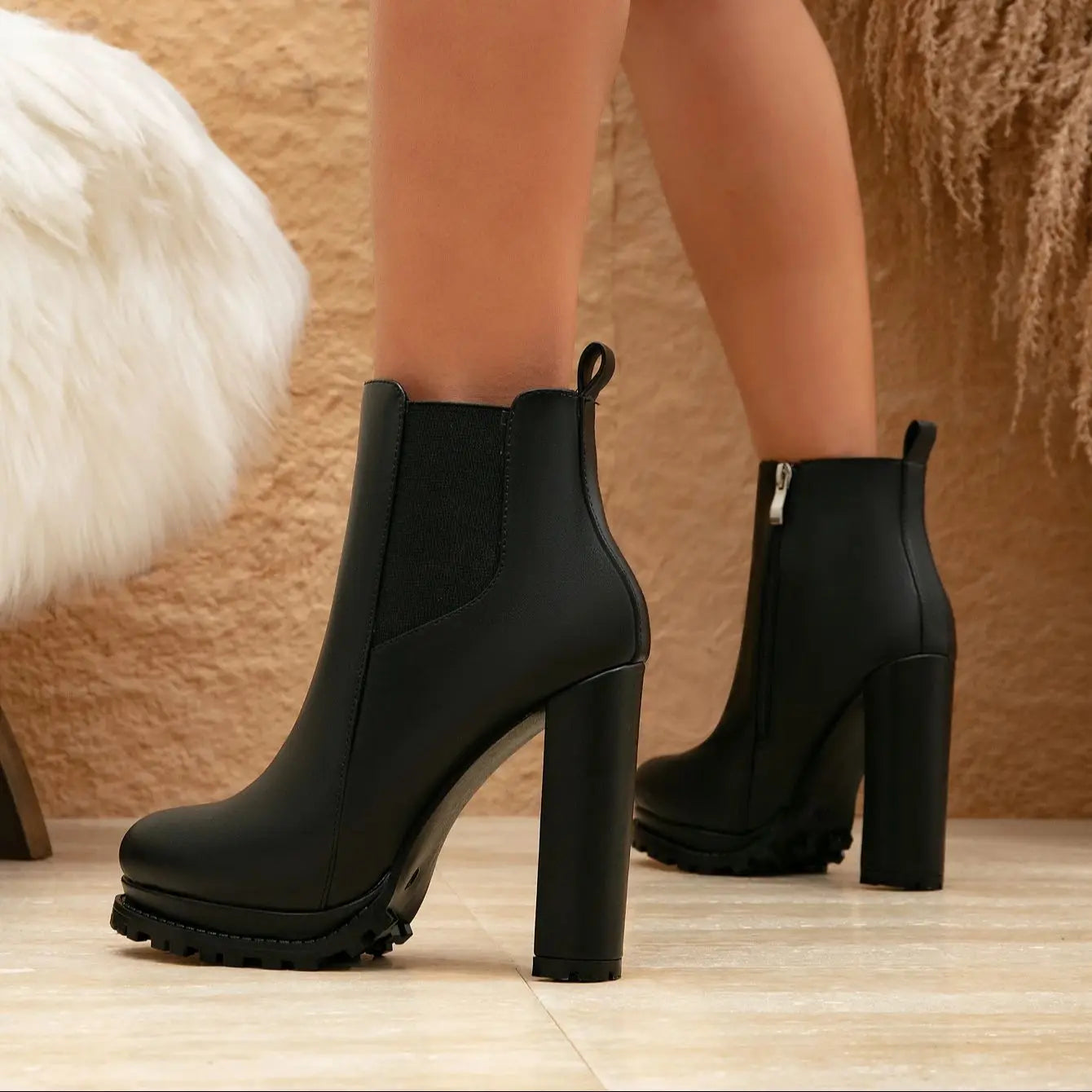 New Women's Spring and Autumn Round Head Thick Heel Thick Bottom Wear resistant Elegant Fashion Black PU Faced Women's Naked Boo